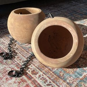 Hanging plant pot (1 left!)